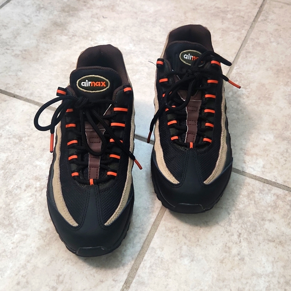 Air Max 95 "Dark Army"
